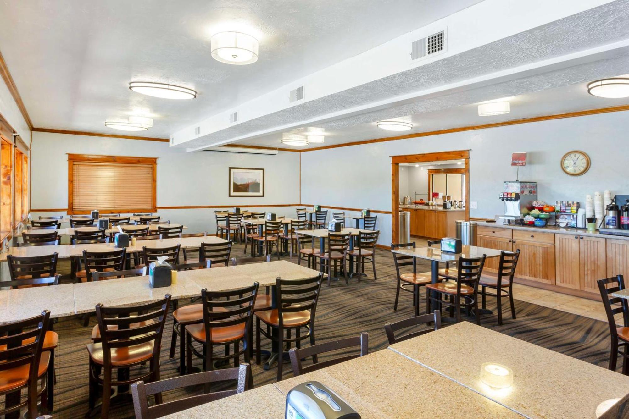 Best Western Plus Weston Inn Logan Kültér fotó